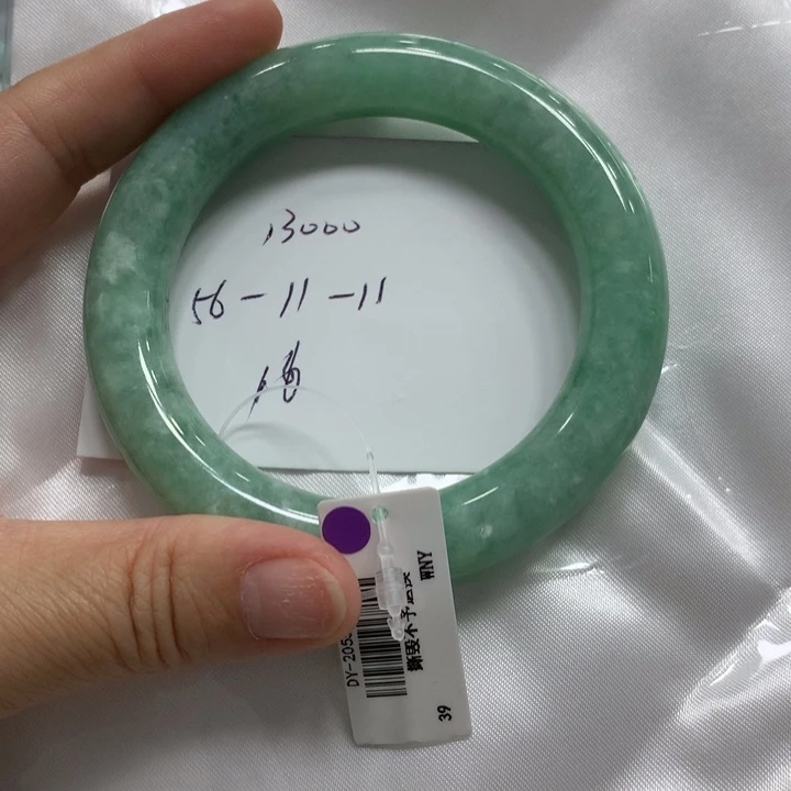翡翠未镶嵌手镯16