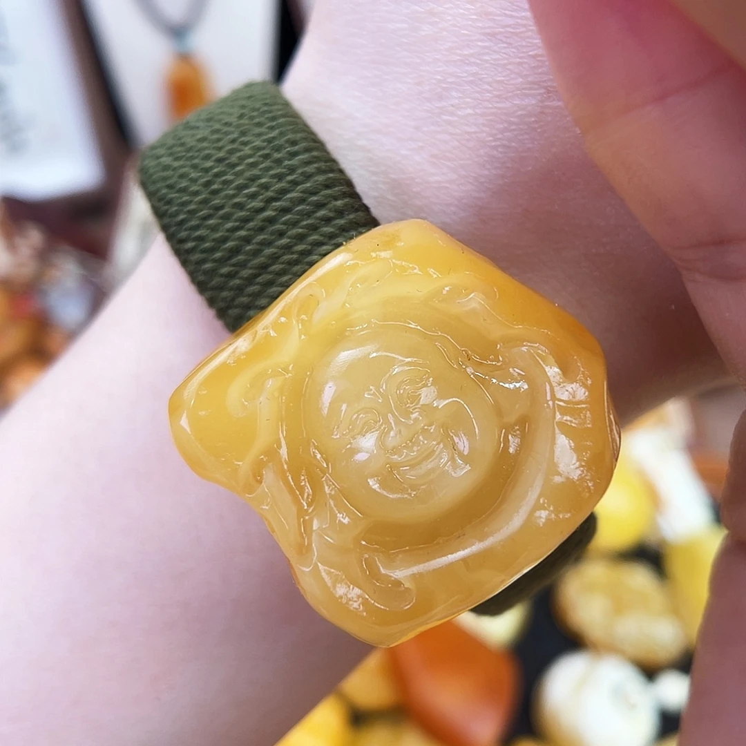 琥珀未镶嵌珠宝奇石