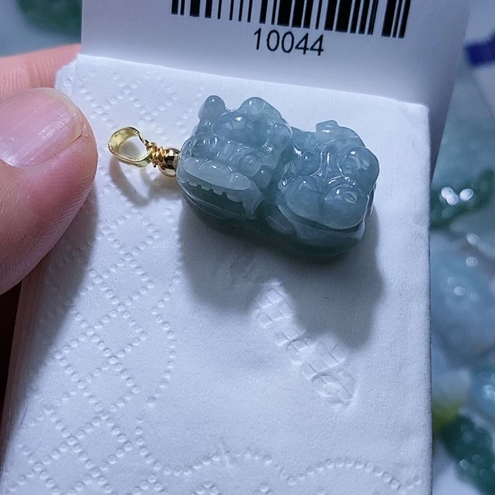 翡翠未镶嵌颈饰天光墟翡翠市场现金代购