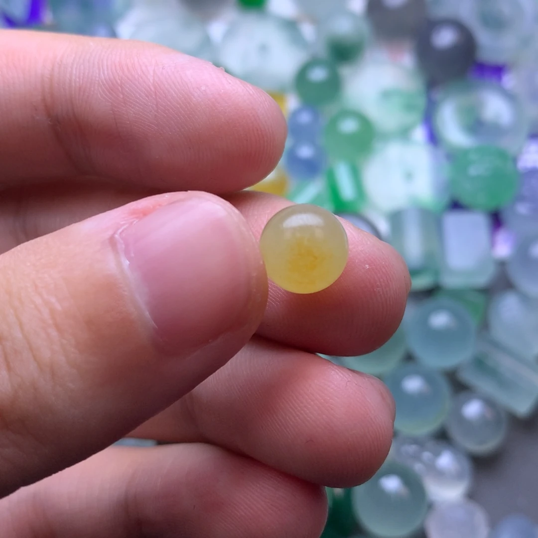 定制翡翠未镶嵌挂件