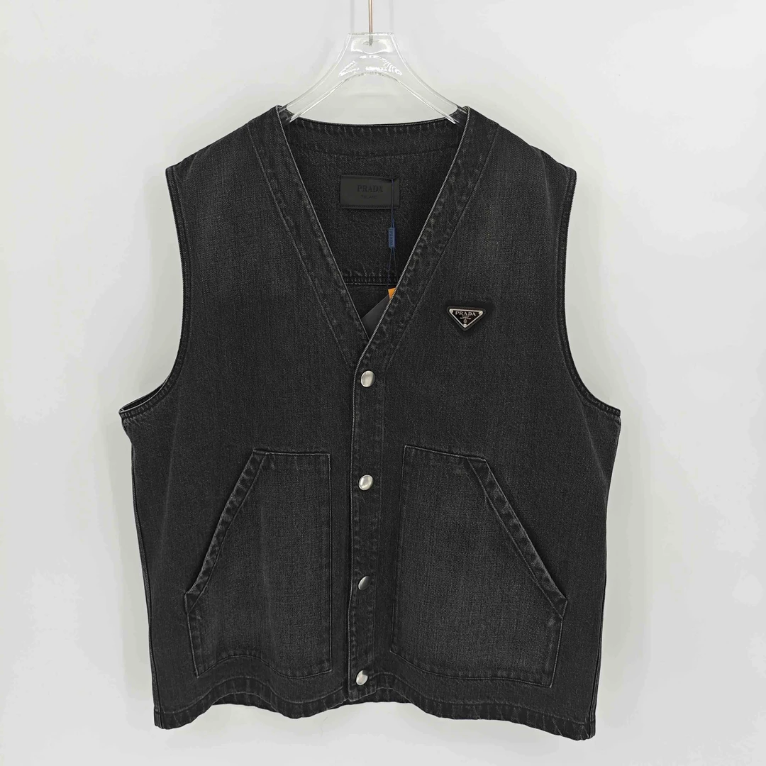 99新 Prada/普拉达 黑色水洗牛仔背心/XL码/Sw24467