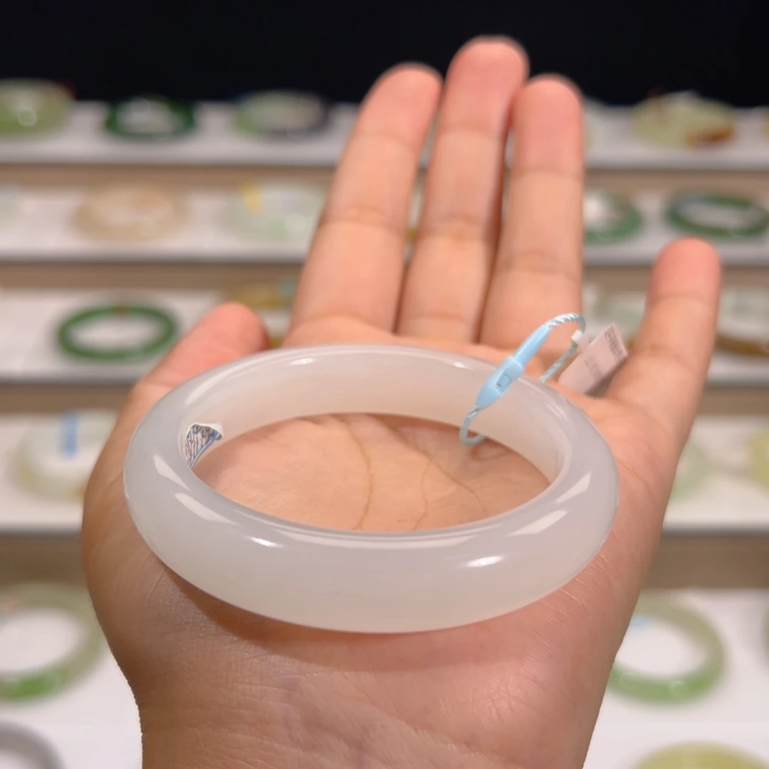 未镶嵌手镯和田玉高冰冷白白月光