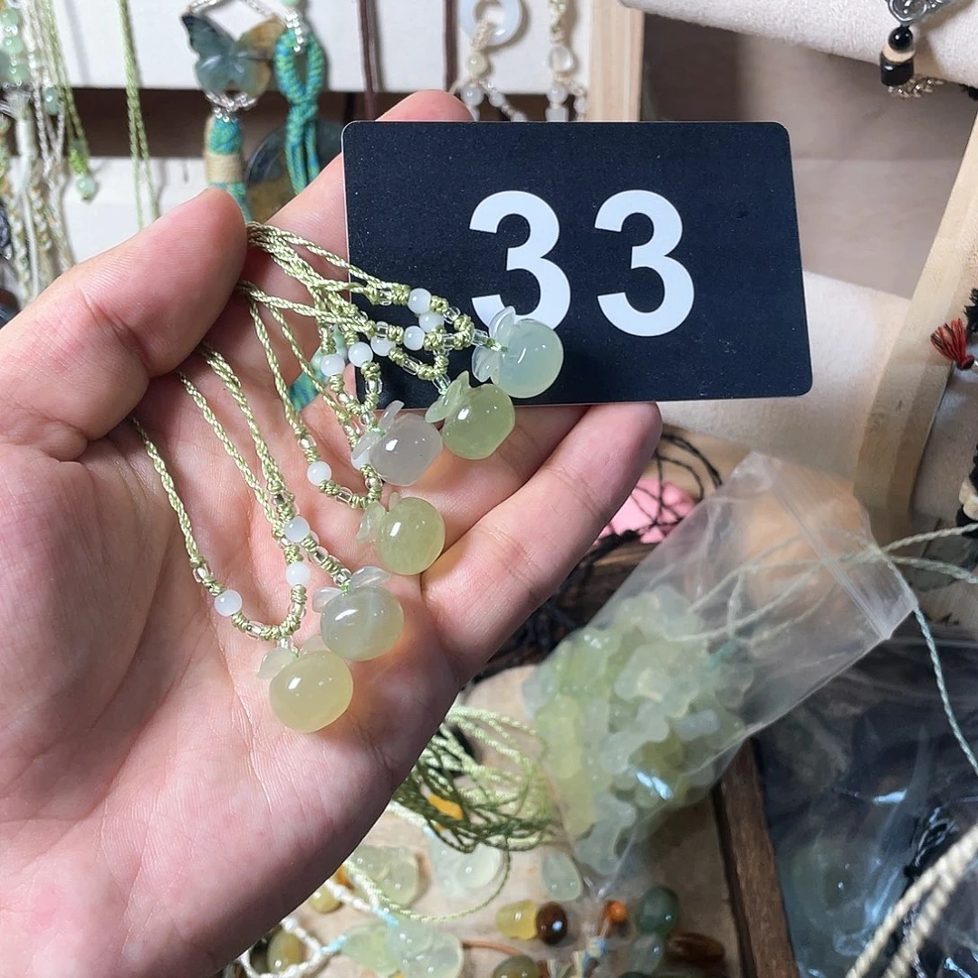 蛇纹石玉合金颈饰