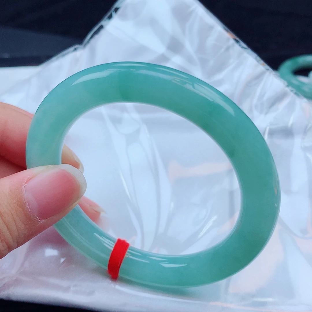 翡翠手镯未镶嵌天然缅甸翡翠A货手镯