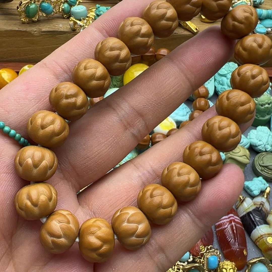 猴头核桃吊坠朝*吞噬