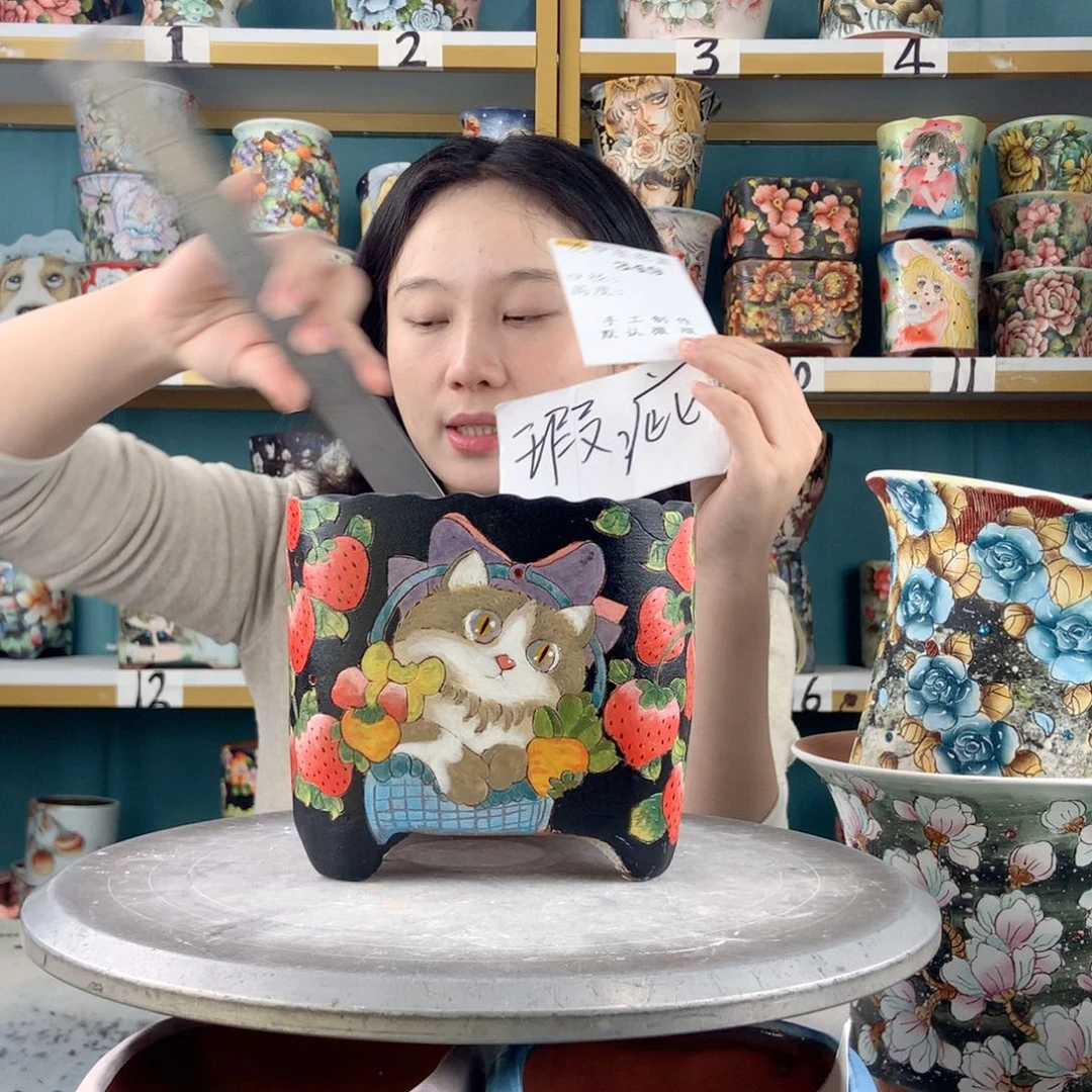 景德镇手工花盆349