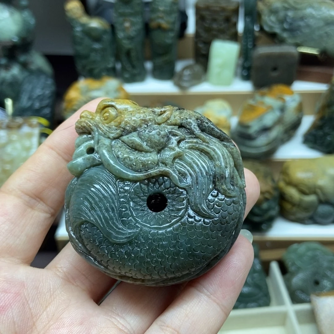 未镶嵌岫岩河磨玉（透闪石质玉）把件锦**行