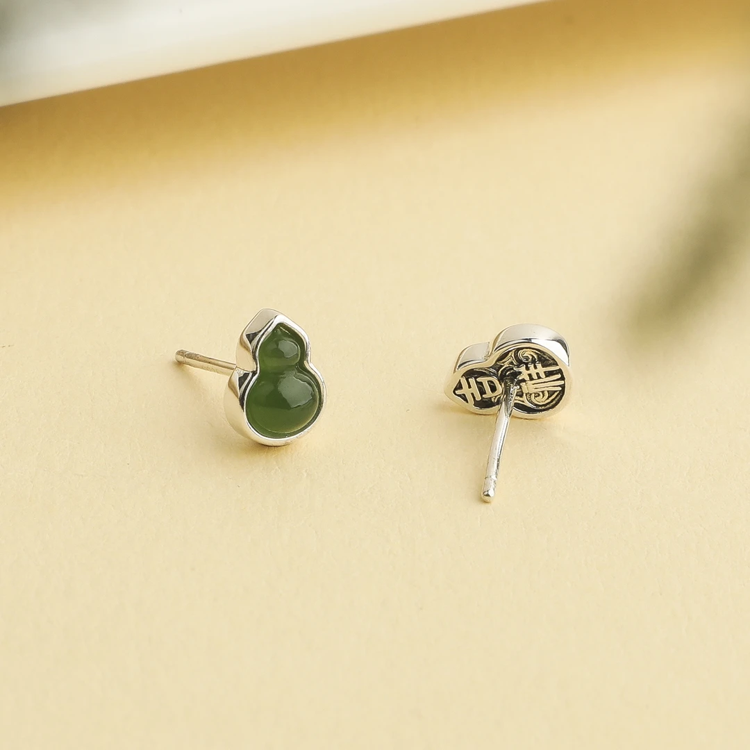 （桃）天然和田碧玉吉祥葫芦耳钉精致气质耳钉（尺寸8.5×6.3mm）