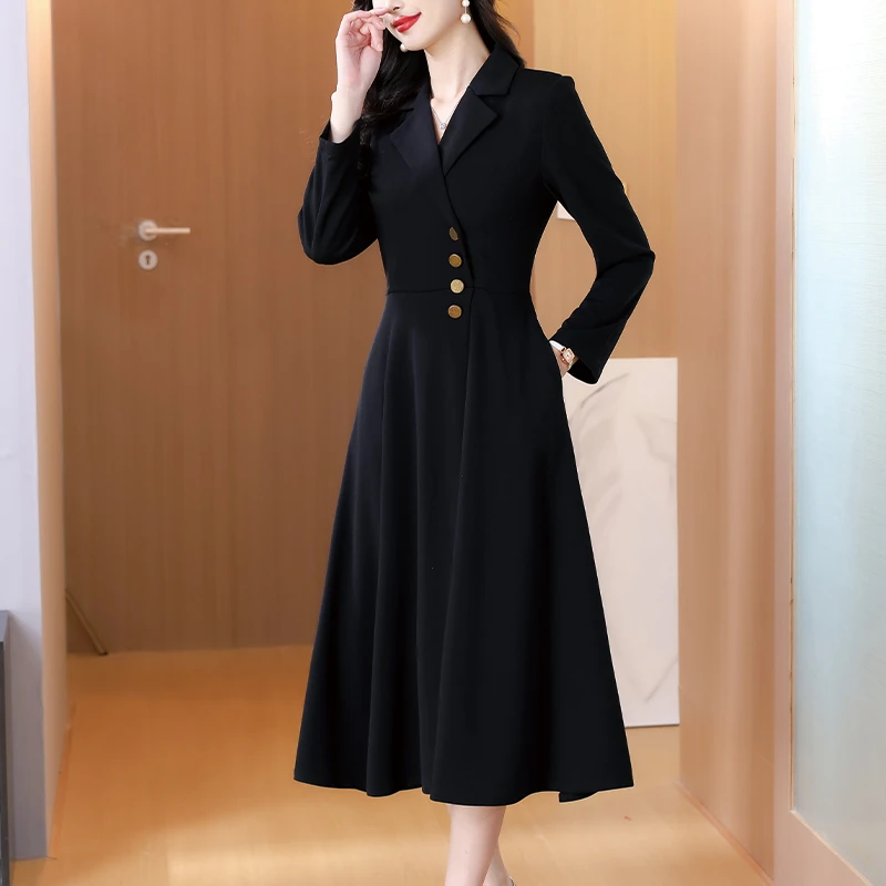 实拍秋新款赫本风黑色连衣裙收腰显瘦长款气质西装领连衣裙