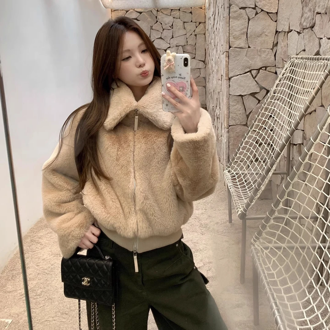 2025冬季新款时尚韩版外套女短款加厚年轻款毛毛绒外套