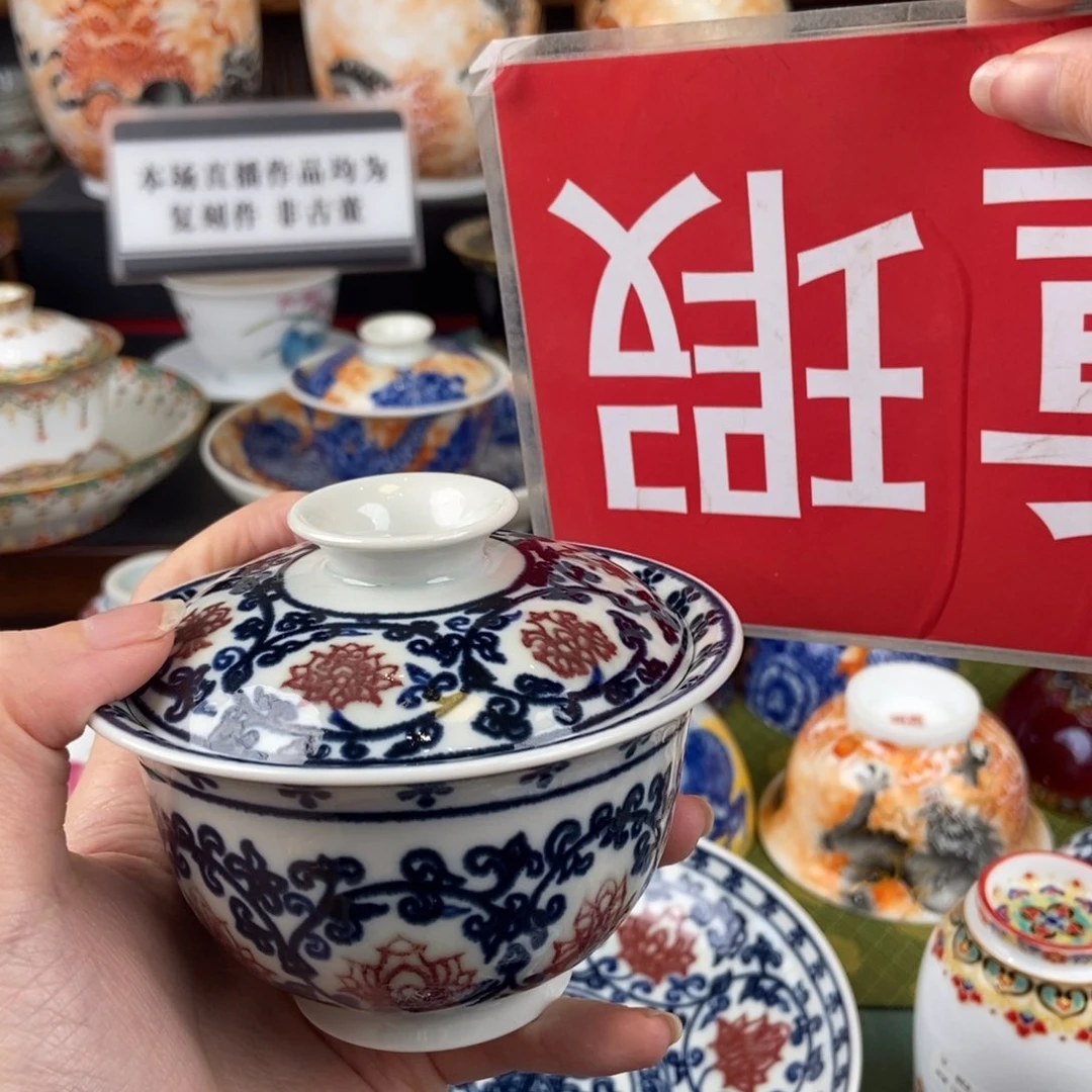 陶瓷的设计师是一个人