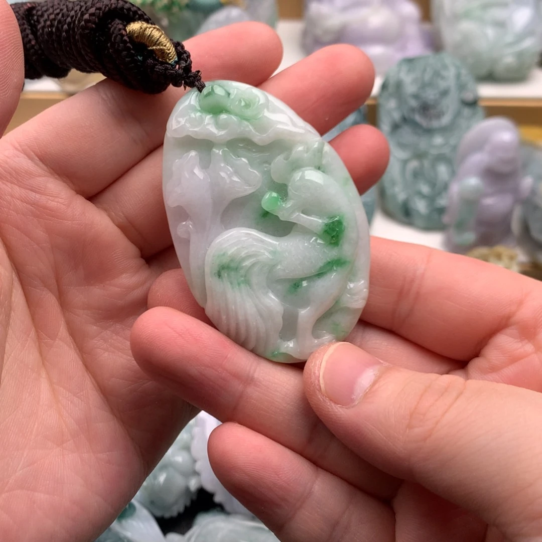 吊坠(不含链)未镶嵌翡翠