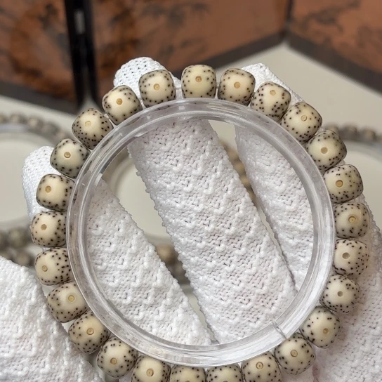 星月菩提手串大眼睛双留白