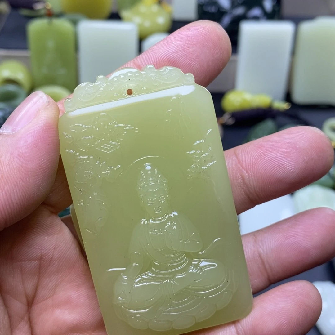 和田玉未镶嵌颈饰