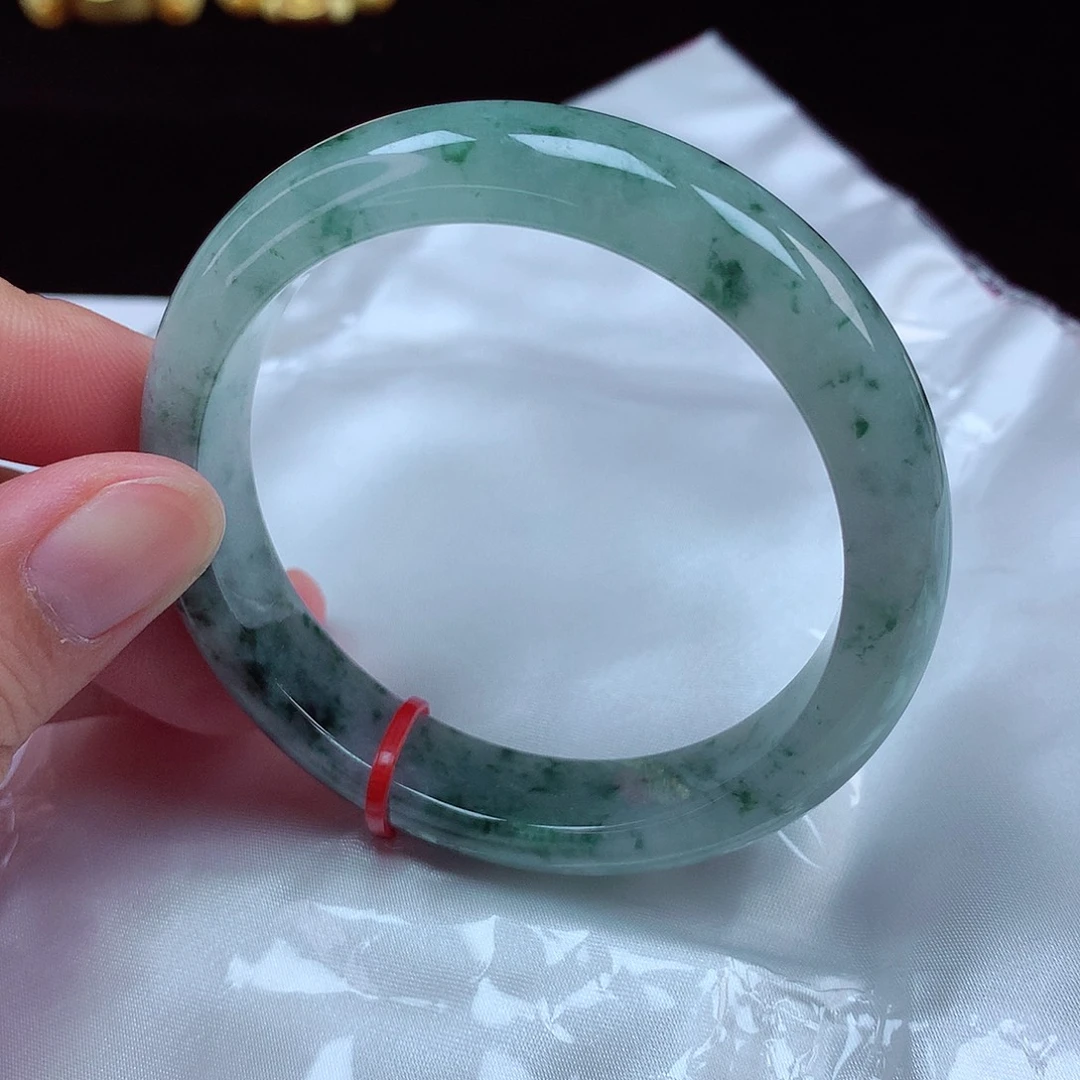 翡翠手镯未镶嵌56-57圈