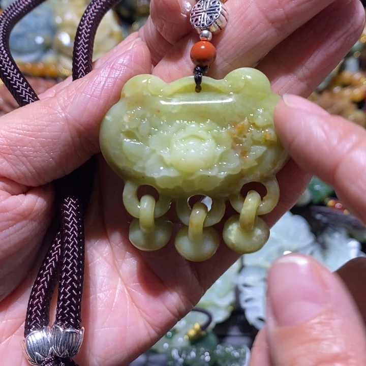 岫玉岫玉吊坠未镶嵌