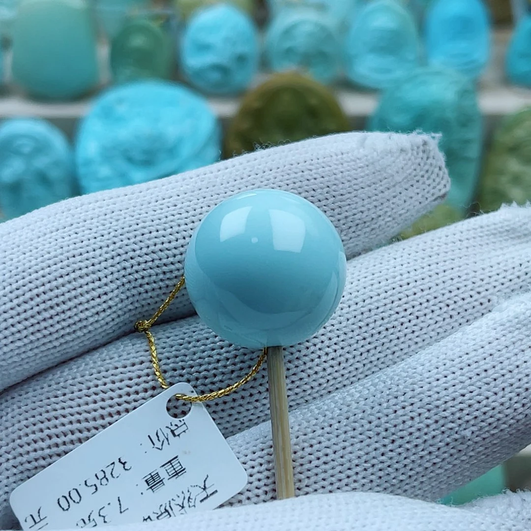 那***独绿松石未镶嵌珠宝奇石