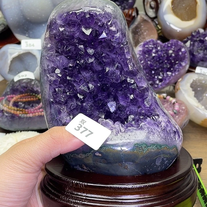 未镶嵌水晶大型摆件（非配饰）