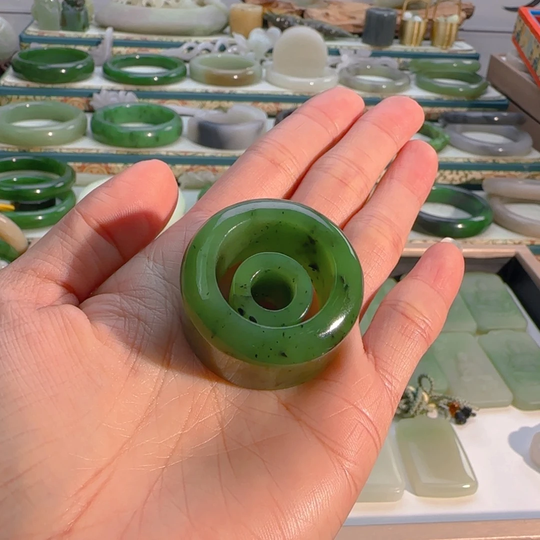 未镶嵌戒圈和田玉碧玉大板指