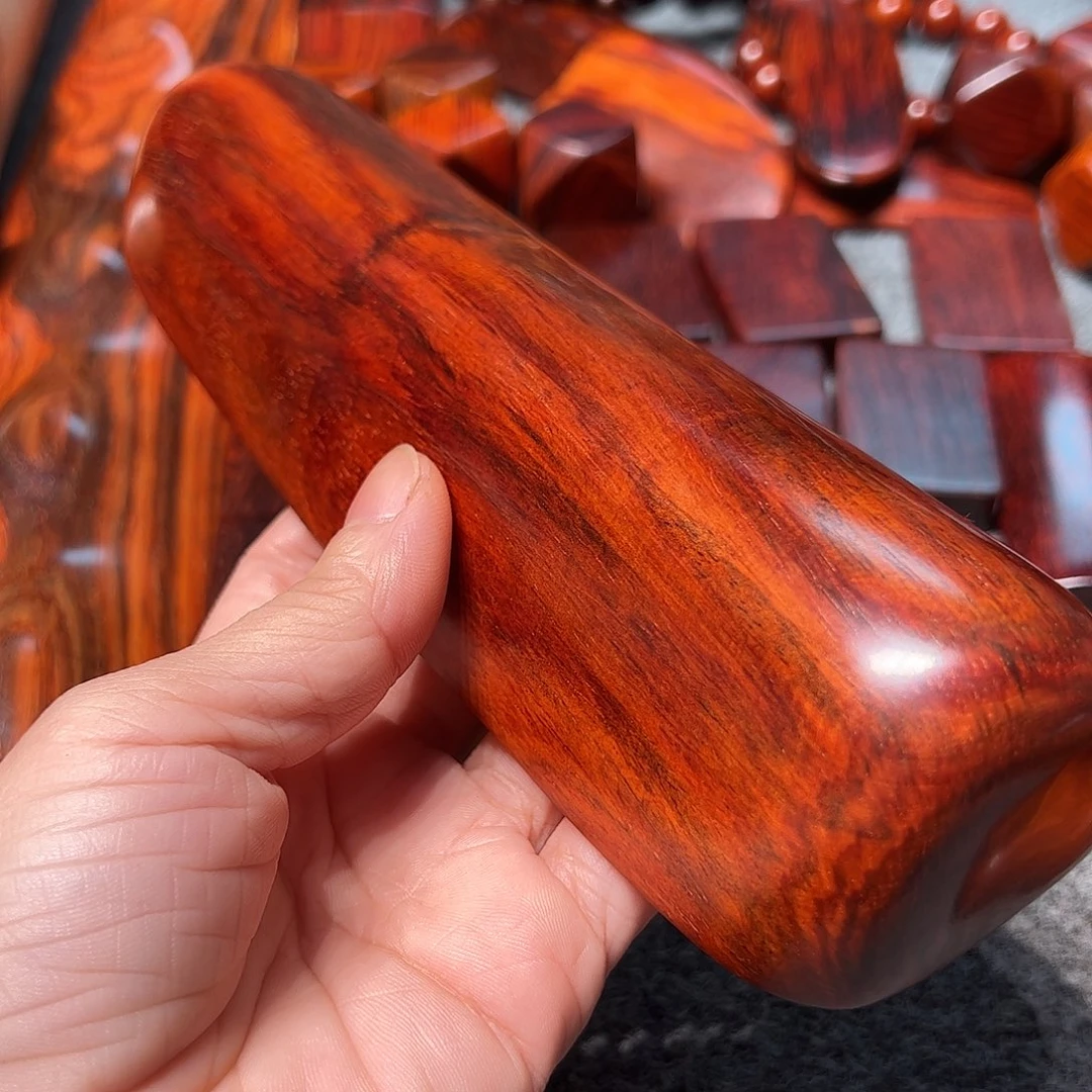 逍***遥交趾黄檀（大红酸枝）