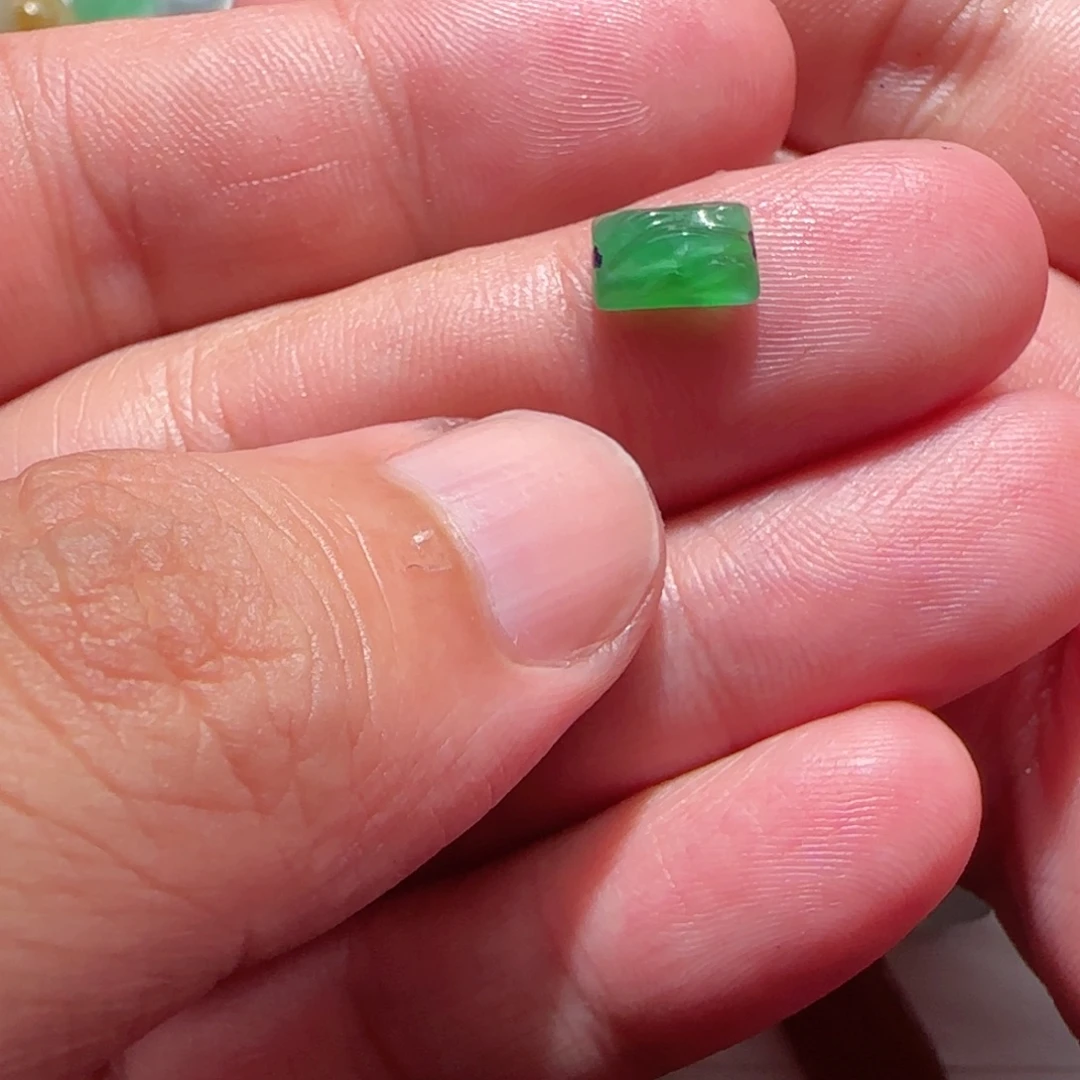 今***事定制翡翠未镶嵌天然翡翠随行