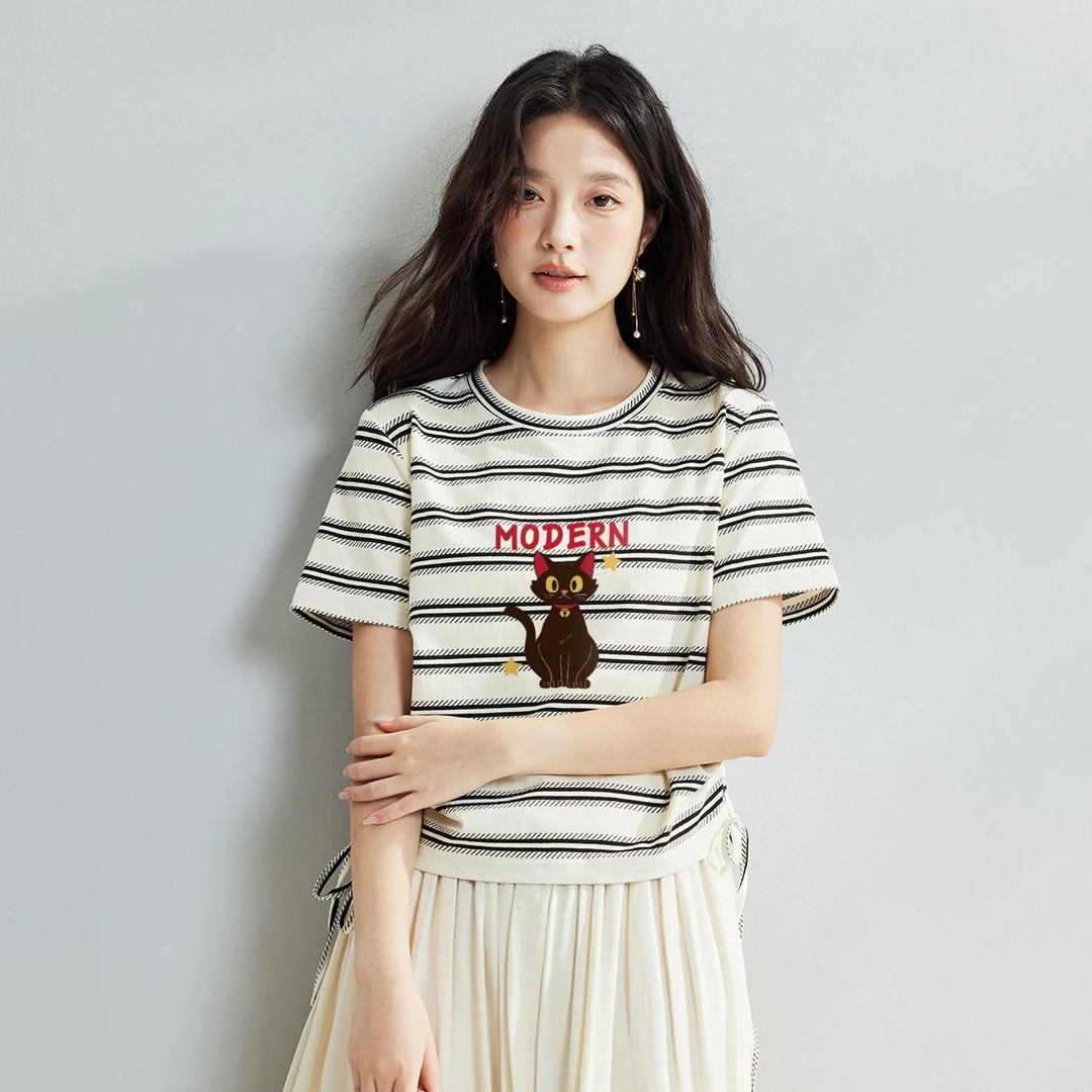 茵曼25年夏季可爱减龄甜美风正肩圆领短袖女抽绳收腰显瘦条纹T恤