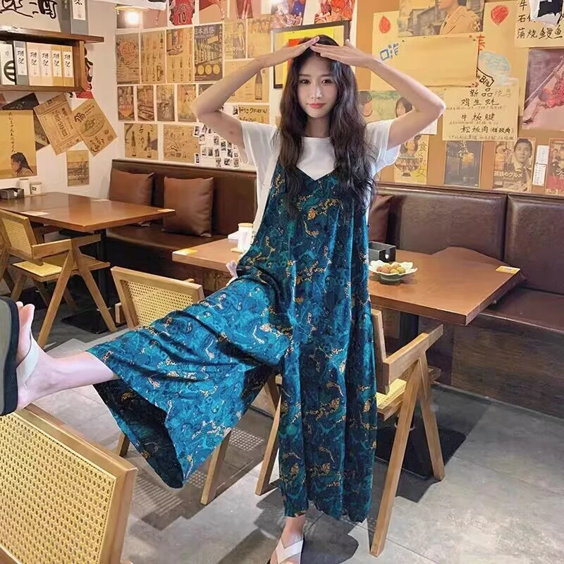 【青蔓】蓝色多巴胺印花背带裤女2025夏韩显瘦垂坠感减龄阔腿裤套装