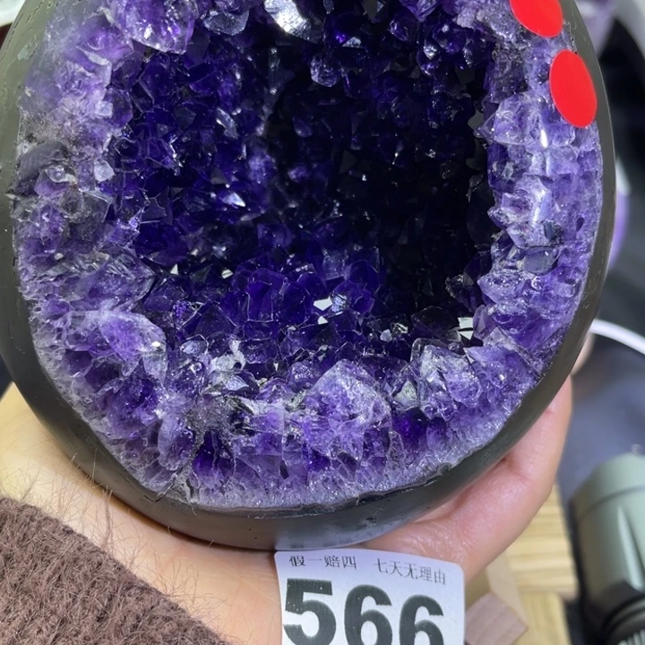 紫晶未镶嵌大型摆件（非配饰）