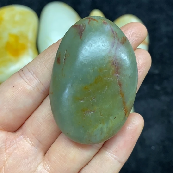 未镶嵌和田玉（糖玉）挂件
