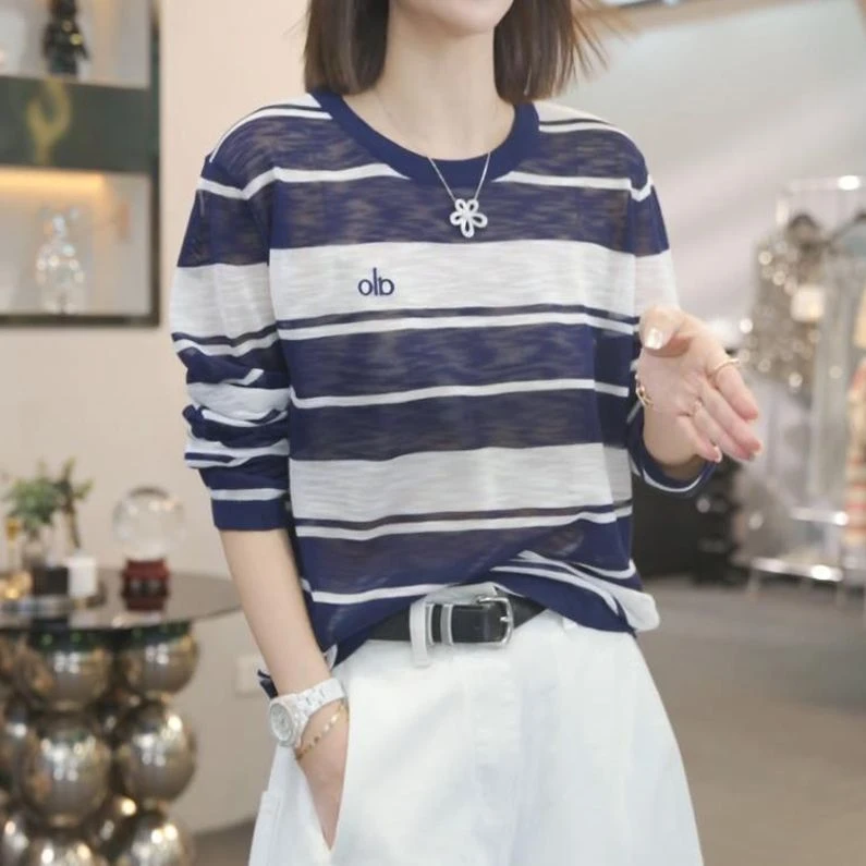 韩版圆领条纹设计感长袖T恤女生2025年夏季新款时尚百搭防晒罩衫