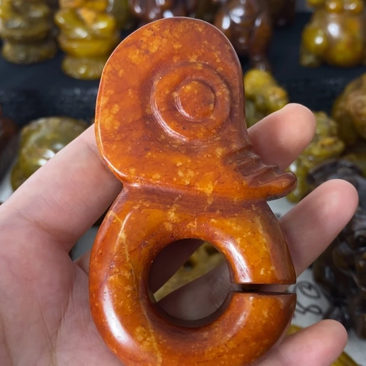 未镶嵌蛇纹石玉颈饰31