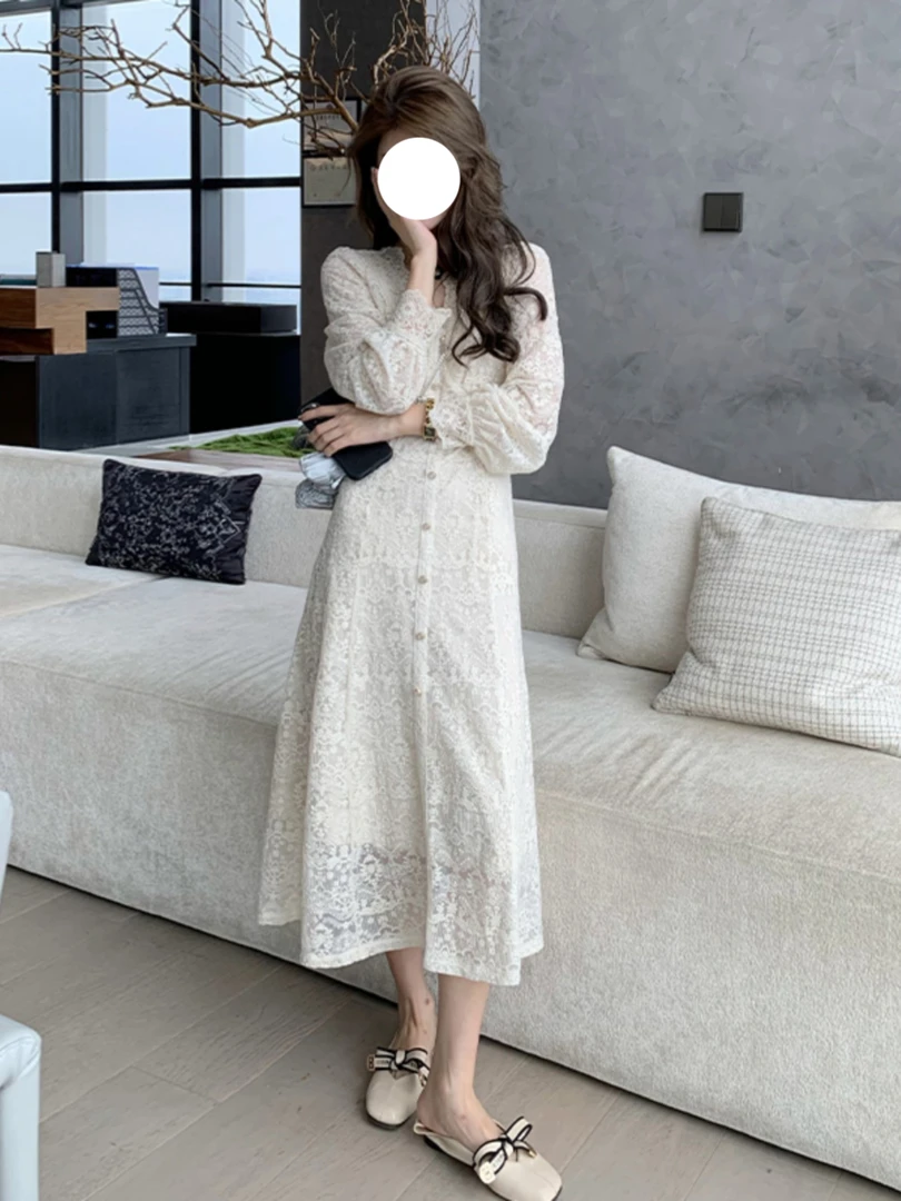法式赫本风v领长袖连衣裙秋季新款高级感轻奢温柔风气质显瘦裙子