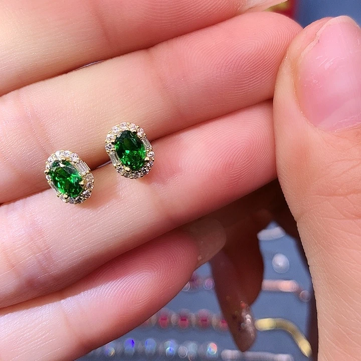 透辉石耳钉银S925镶嵌