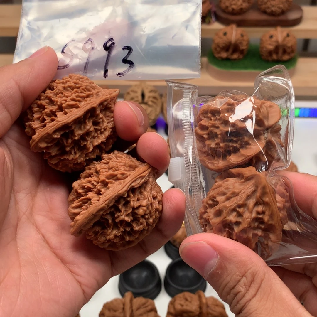 【闪购商品】吊坠文玩核桃用****5隐隐约约
