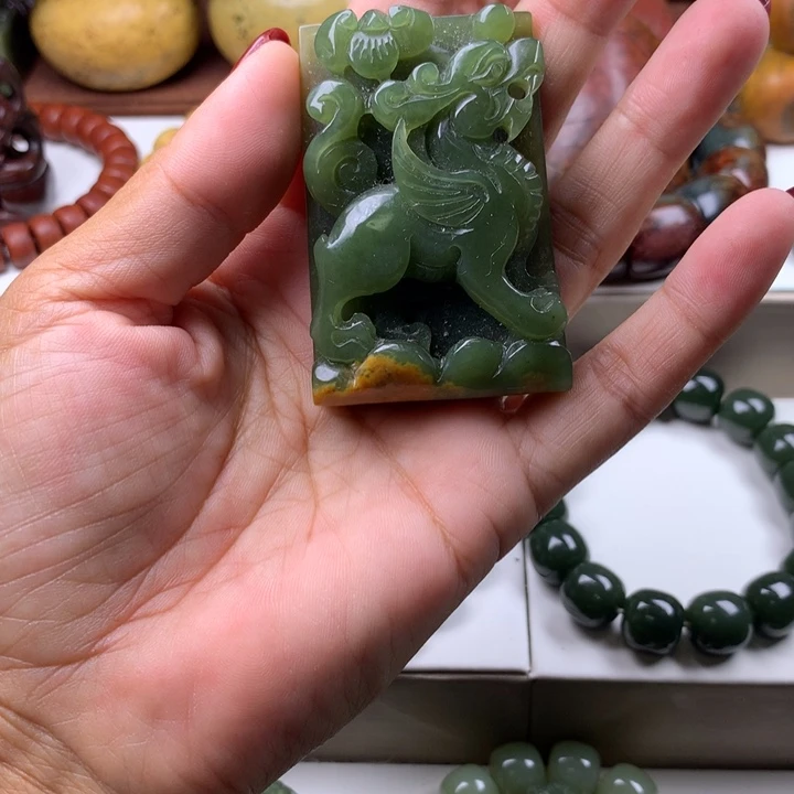 岫岩河磨玉（透闪石质玉）未镶嵌吊坠(不含链)