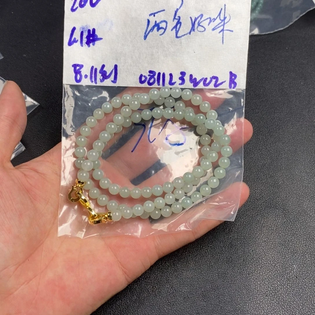 两***咪未镶嵌定制翡翠缅甸缅甸