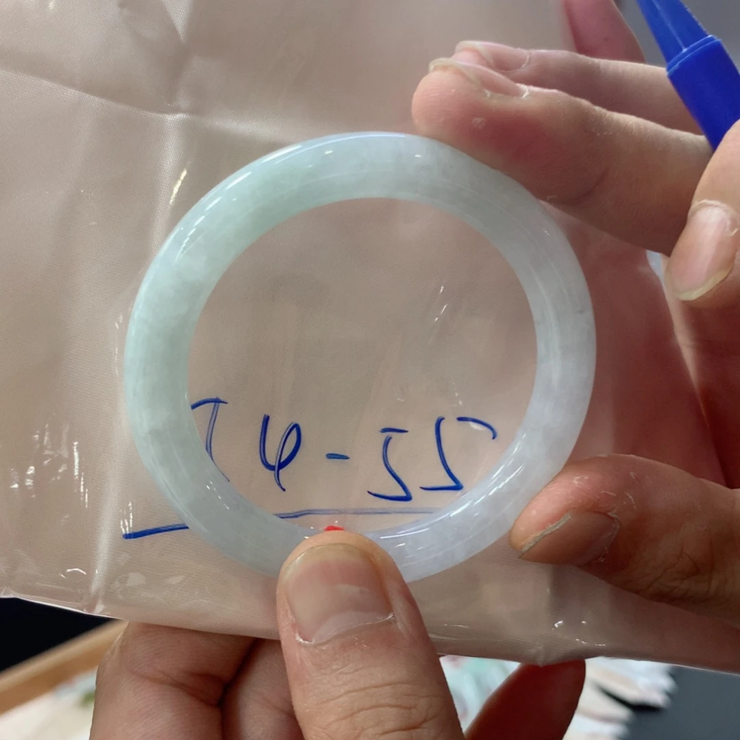 翡翠未镶嵌手镯买断