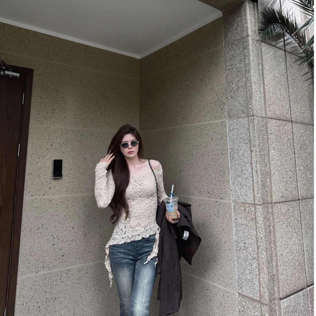 Amono-【鳞波仙子】立体花卉系列不规则气质打底衫