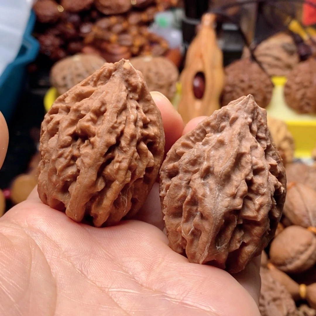 文玩核桃吊坠瑕疵140