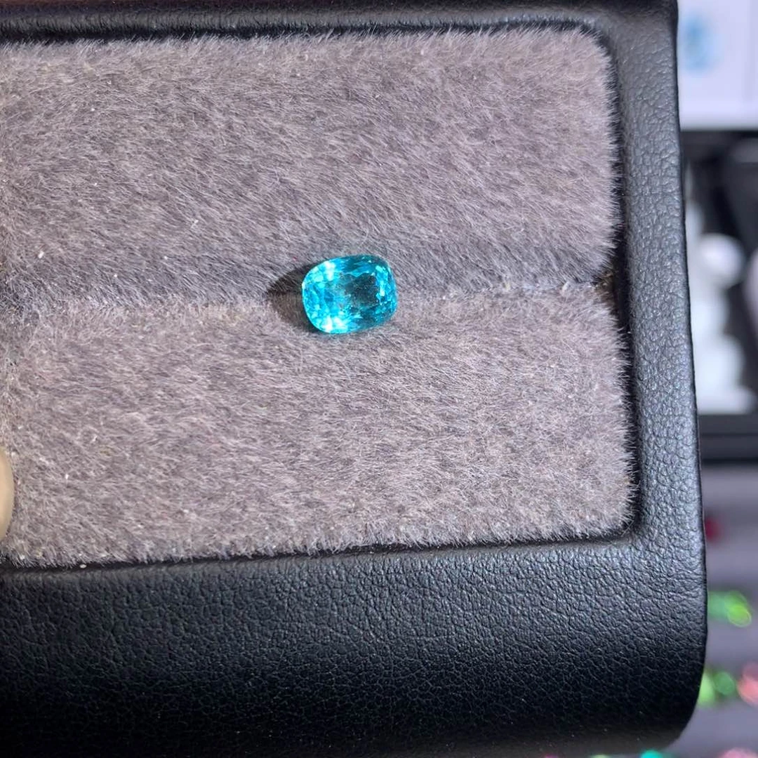未镶嵌磷灰石裸石1.18ct