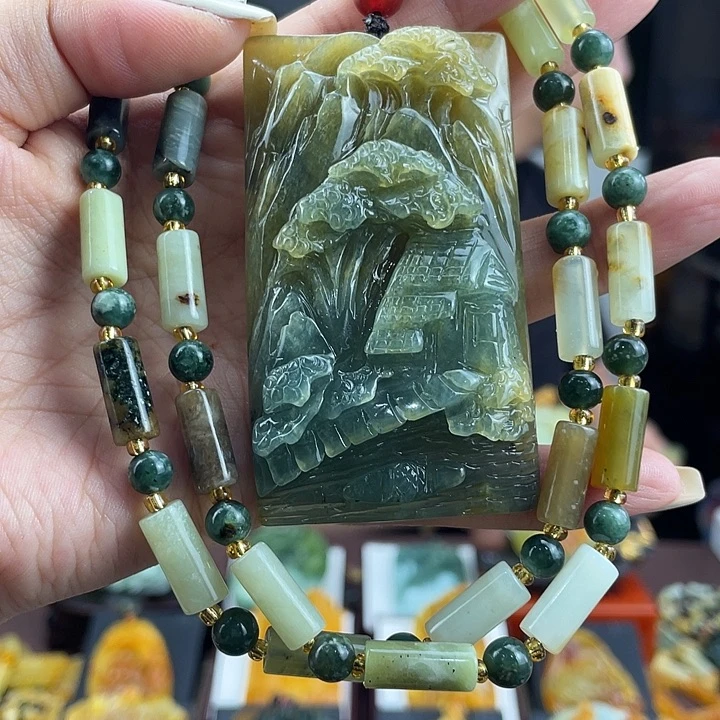 蛇纹石玉未镶嵌颈饰