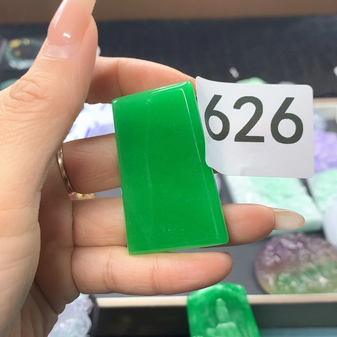 翡翠颈饰未镶嵌不