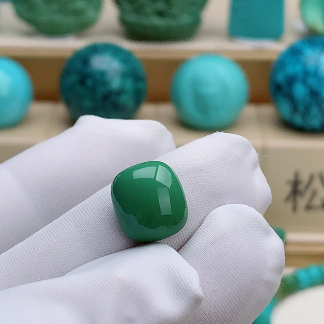 绿松石未镶嵌挂件