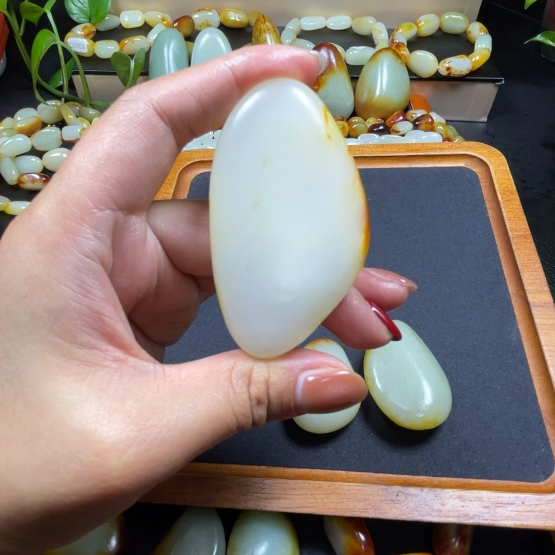 颈饰未镶嵌和田玉善***芒