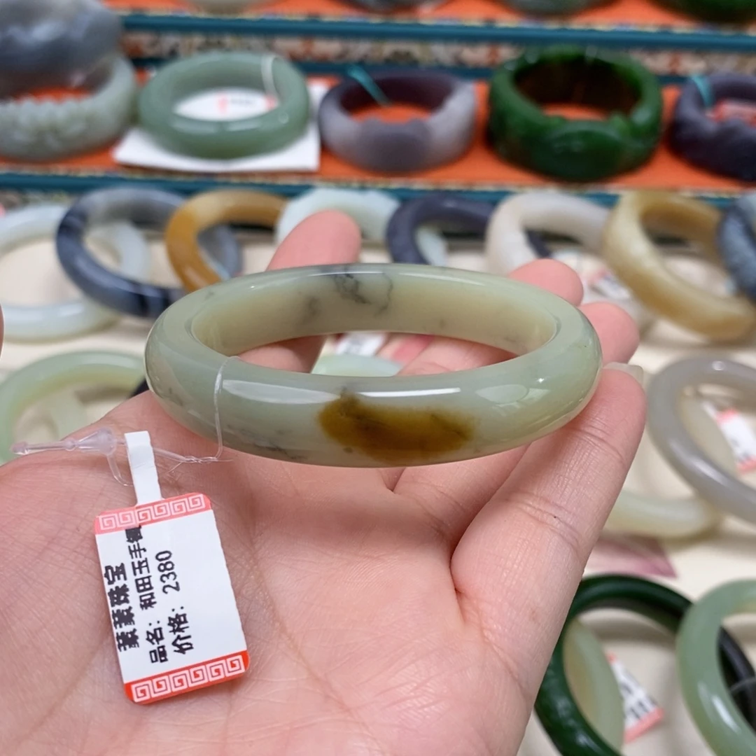 尘***埃和田玉未镶嵌手镯54