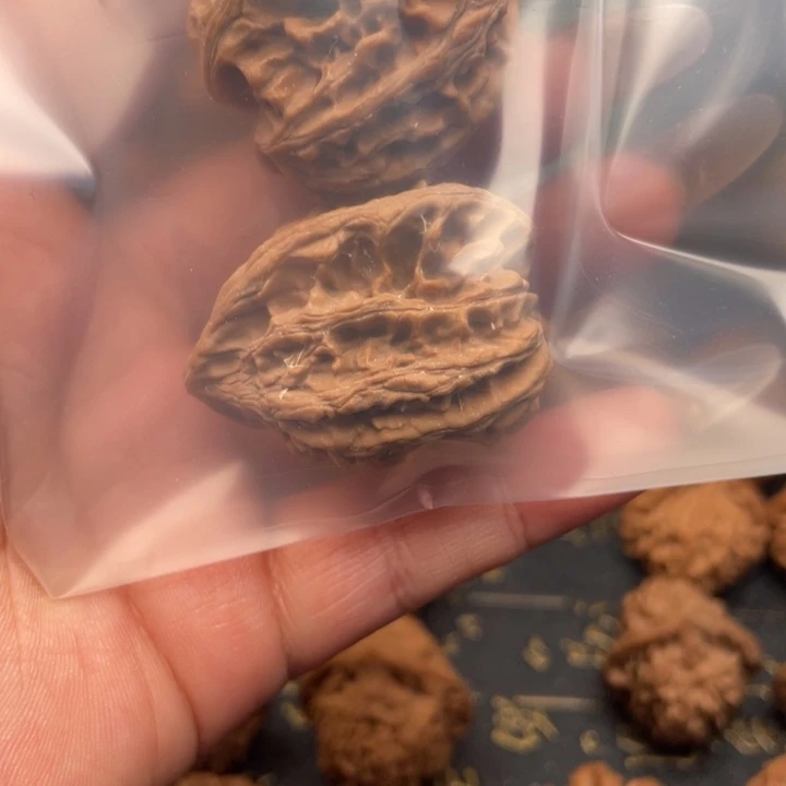 呀***吼核桃33尺秦岭野生蛤蟆鸡