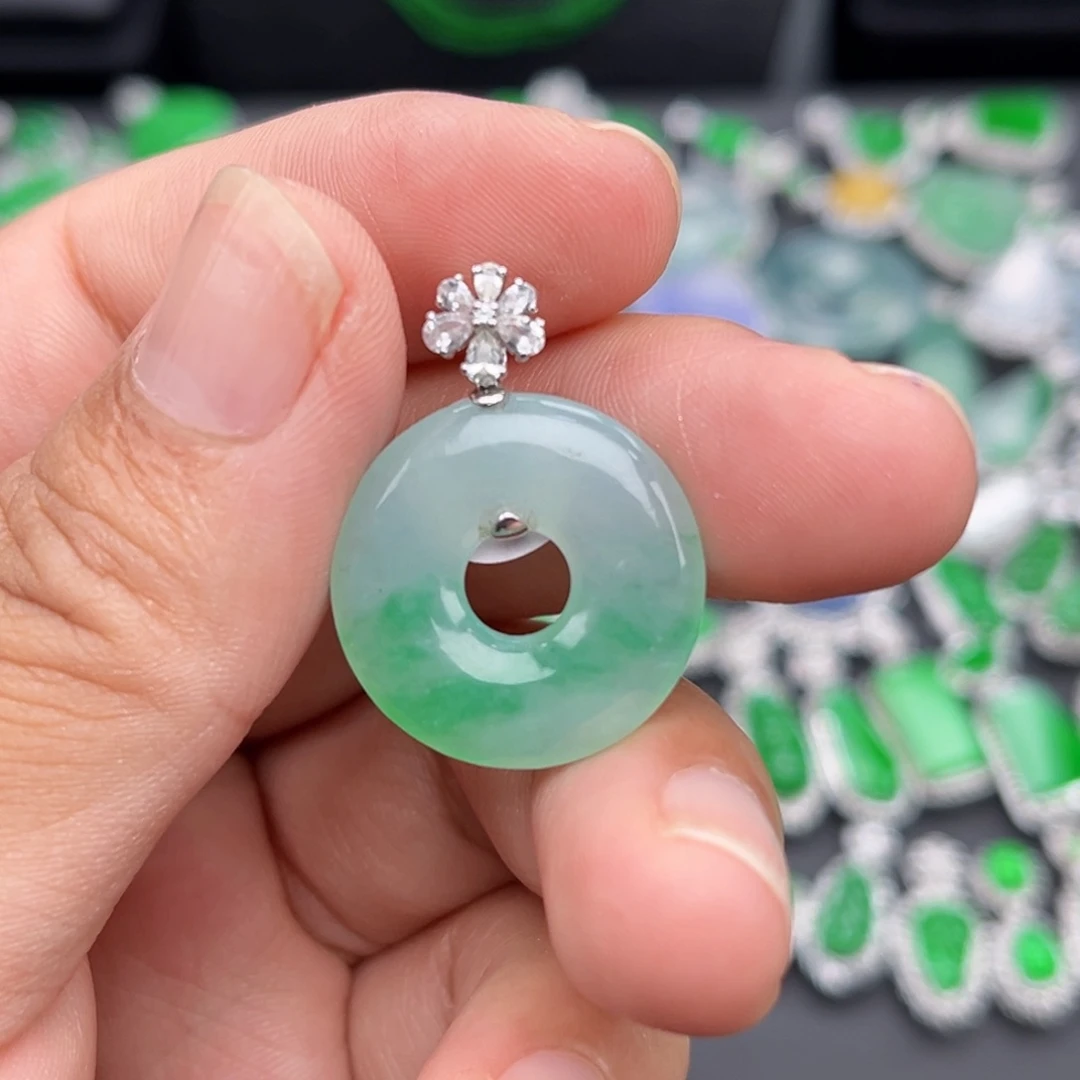 吊坠(不含链)18K金镶嵌翡翠