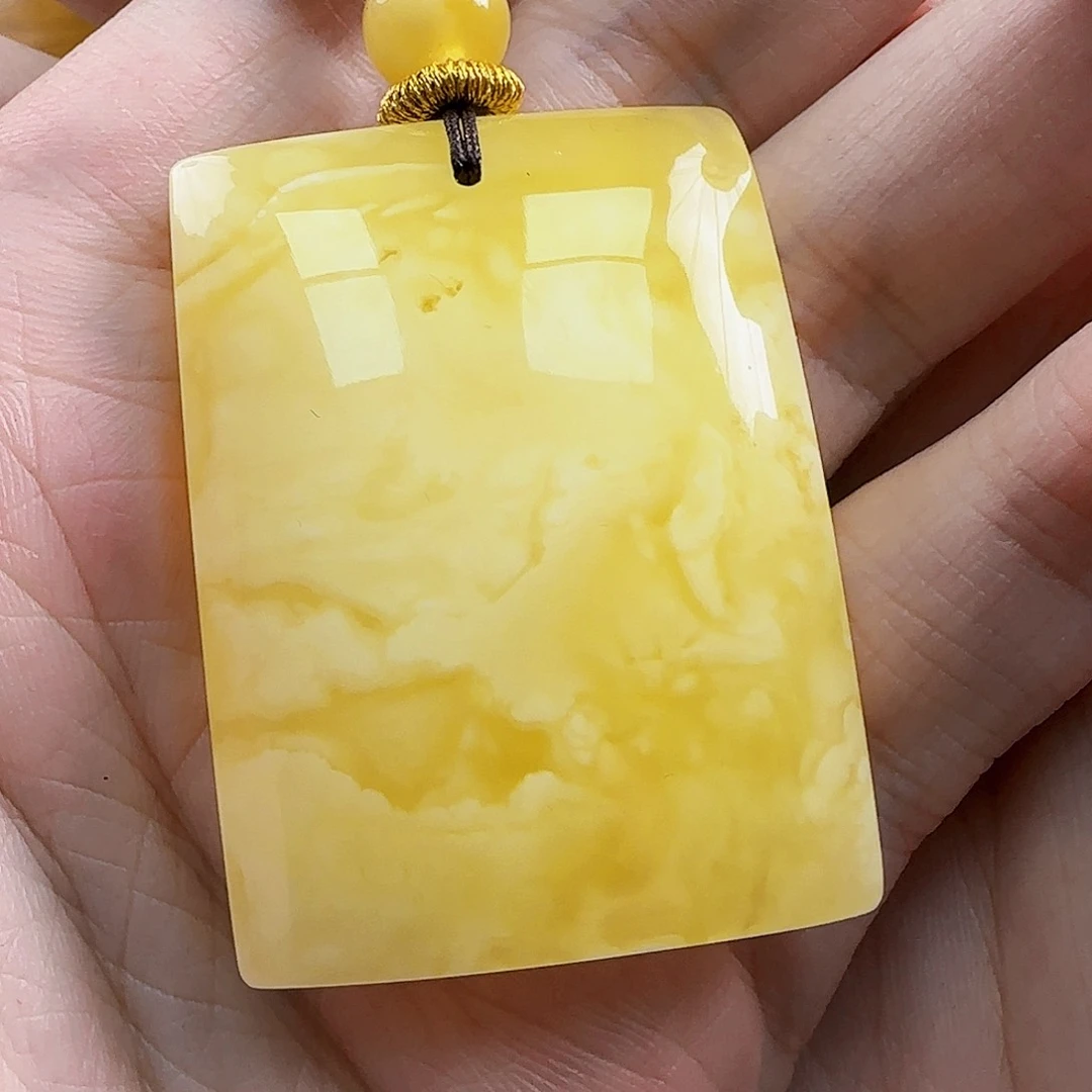 未镶嵌琥珀珠宝奇石