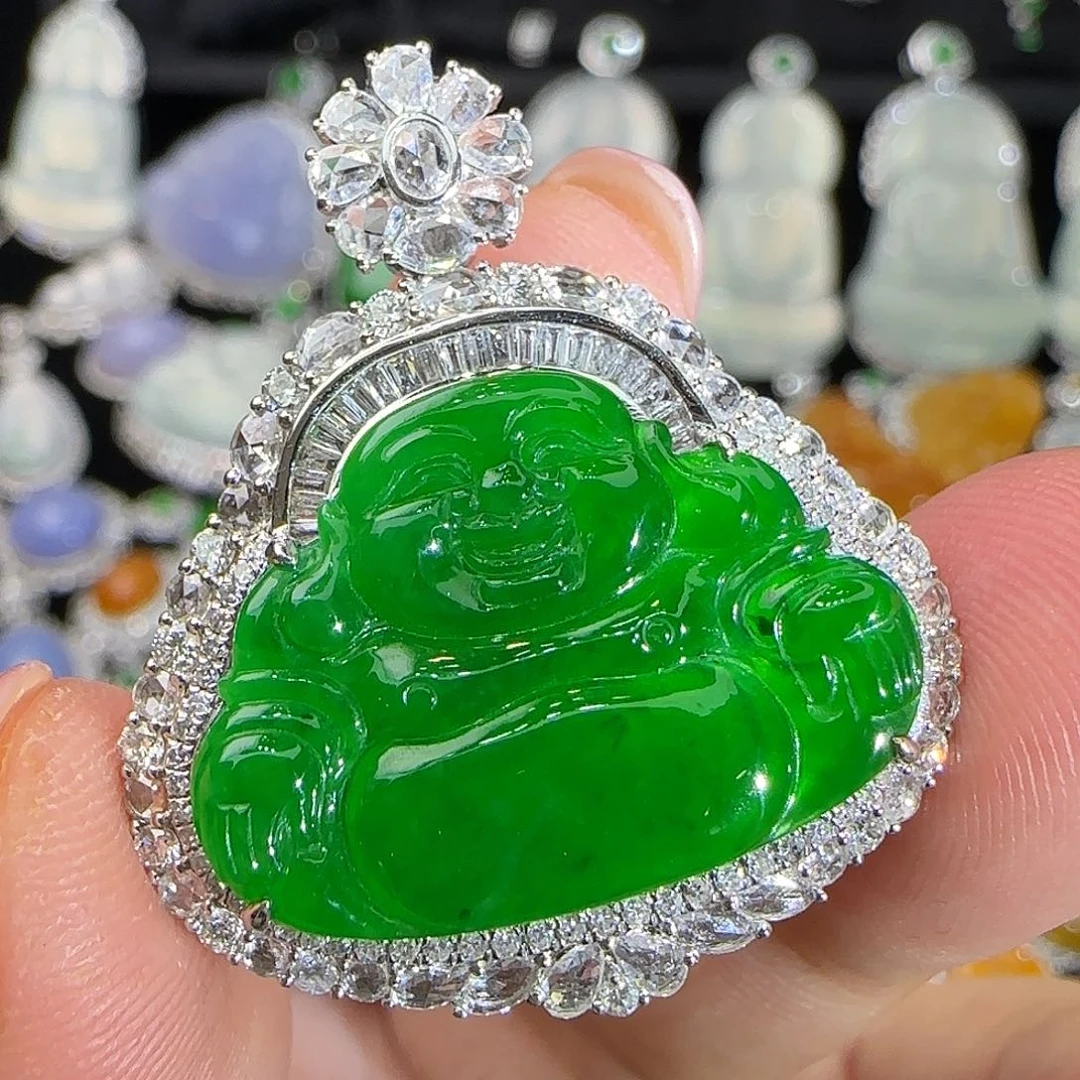 颈饰18K金镶嵌翡翠天然翡翠