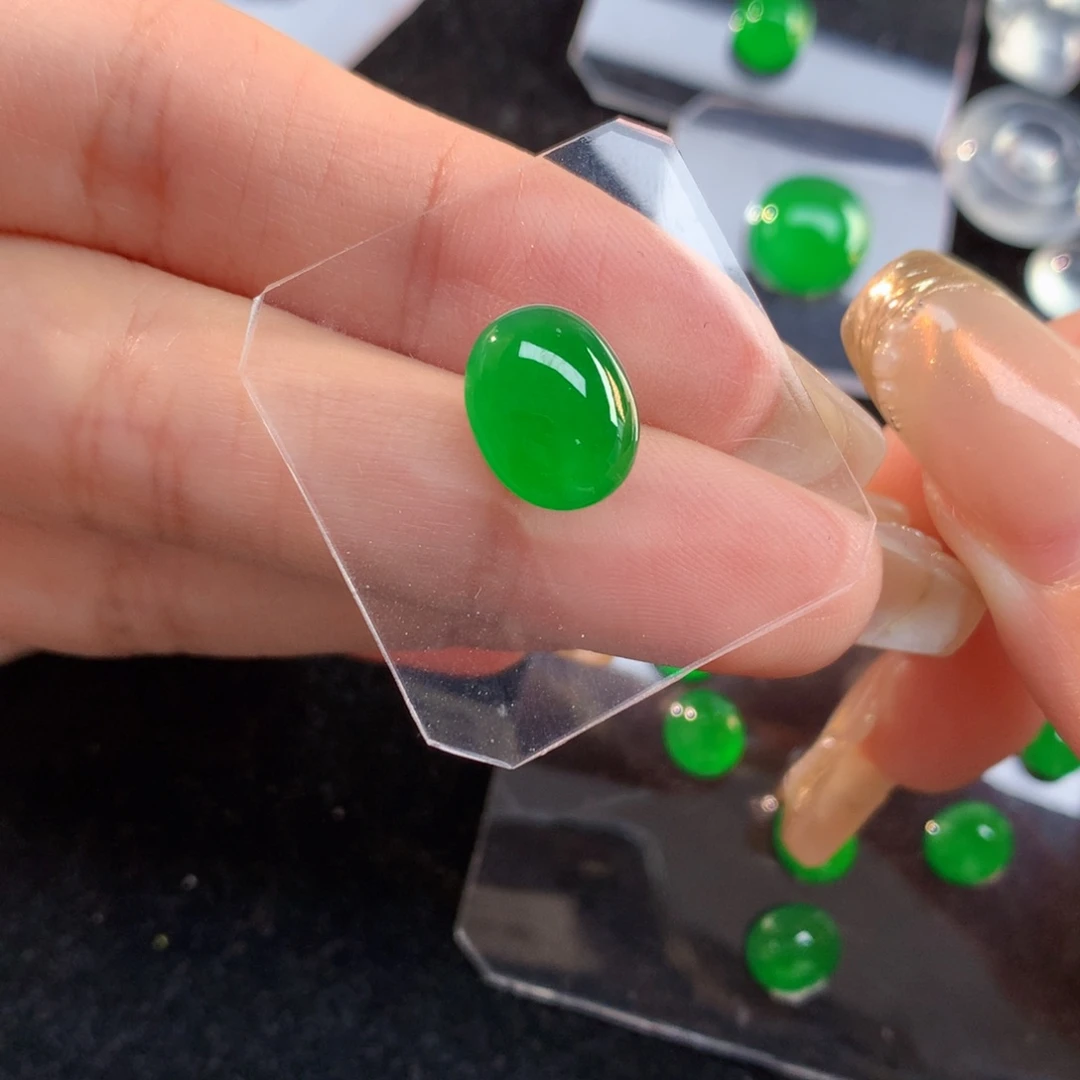 翡翠裸石11/8.7/4.38